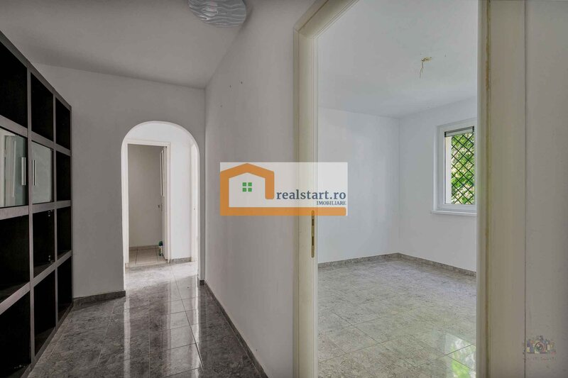 Camil Ressu, parter inalt, usor retras, ideal cabinet, birou, mixt.