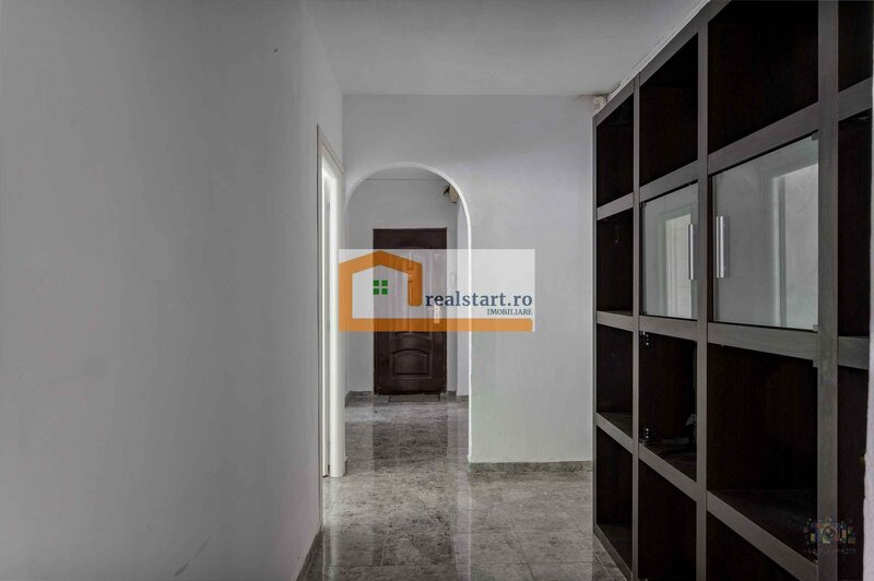 Camil Ressu, parter inalt, usor retras, ideal cabinet, birou, mixt.