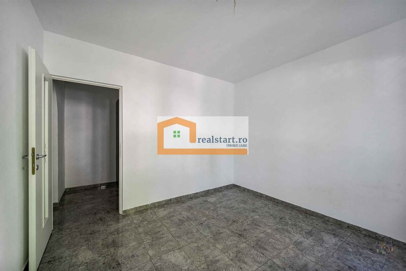 Camil Ressu, parter inalt, usor retras, ideal cabinet, birou, mixt.