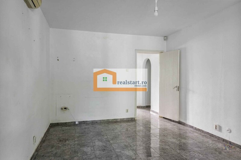 Camil Ressu, parter inalt, usor retras, ideal cabinet, birou, mixt.