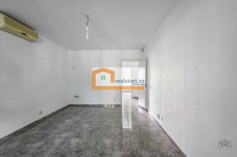 Camil Ressu, parter inalt, usor retras, ideal cabinet, birou, mixt.